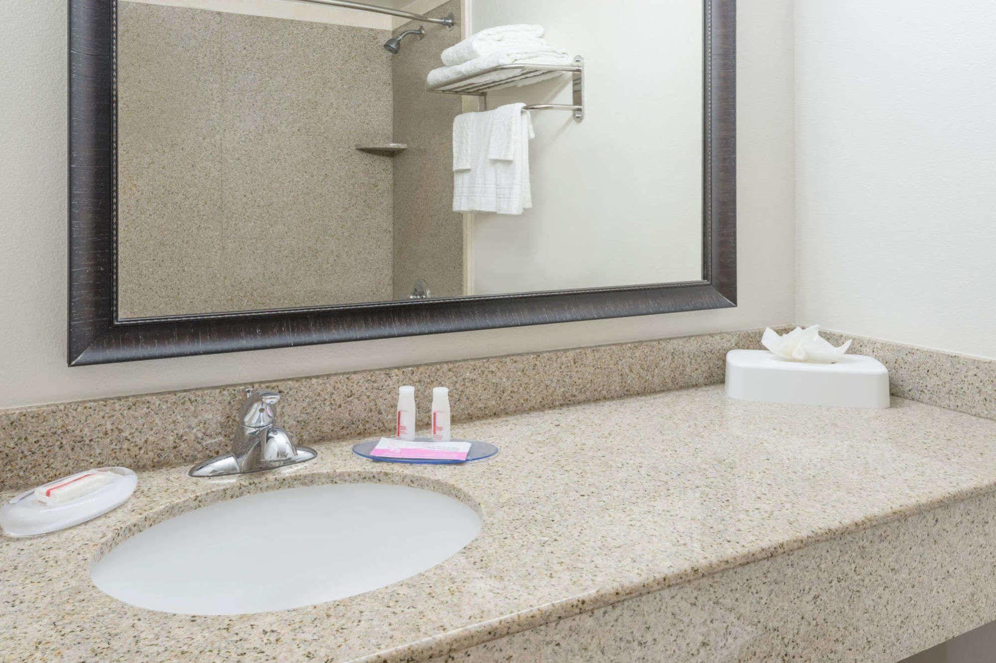 Extended Stay America Suites - Tulsa - Central Dış mekan fotoğraf